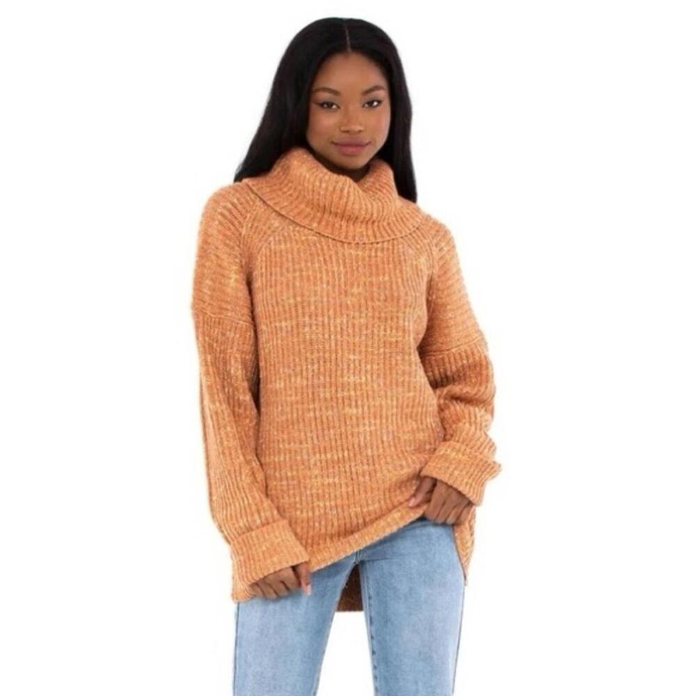Free People Leo Petal Peach Cable Knit Oversized Turtleneck Sweater- Size Small - Picture 4 of 9